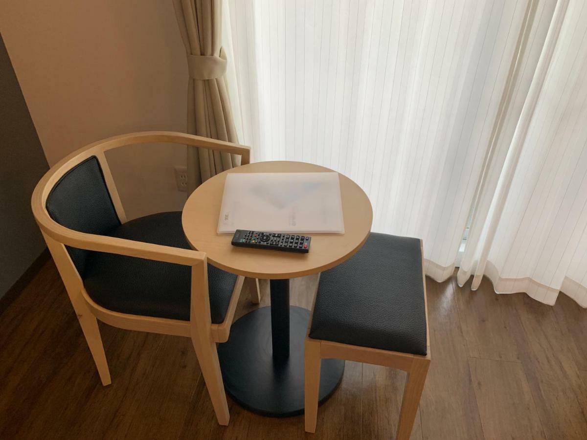 Mr.Kinjo Inn Tomigusuku Eksteriør bilde